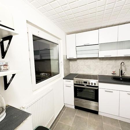 Mini Appartement Neben Theater Duisburg Bagian luar foto