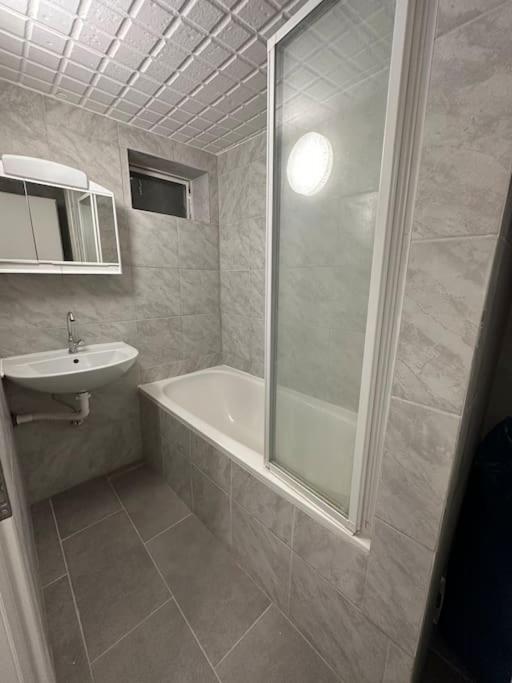 Mini Appartement Neben Theater Duisburg Bagian luar foto